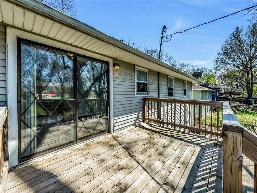 5220 OVERTON Avenue — photo 30