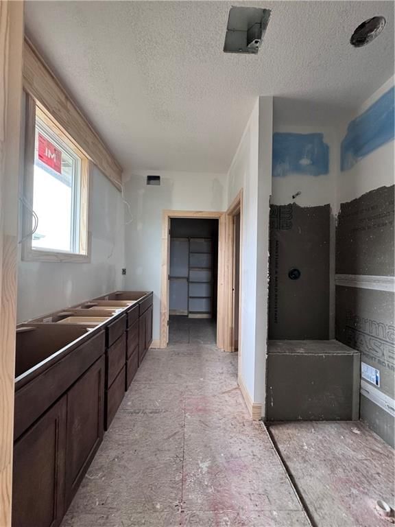 4215 W 158th Terrace — photo 32