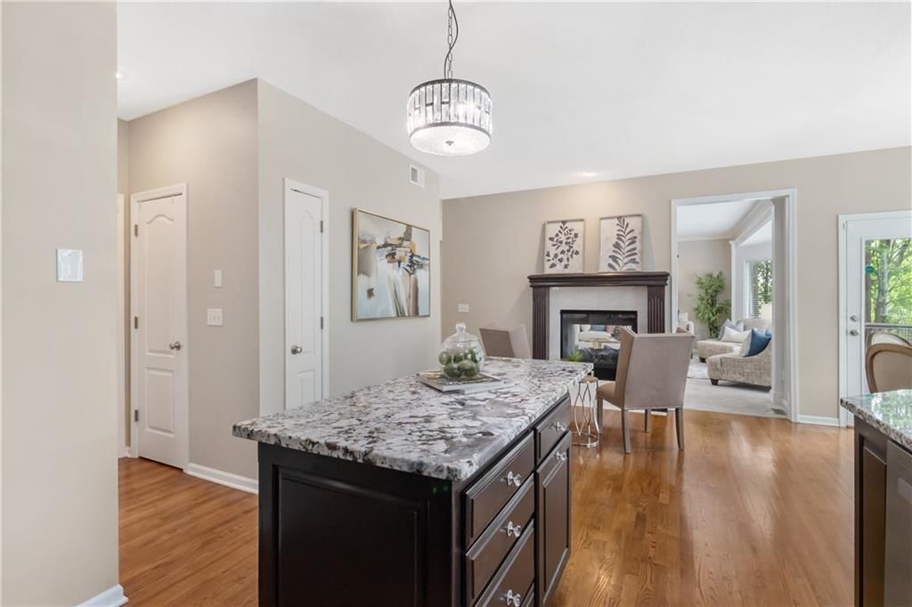 21631 W 98th Street — photo 10