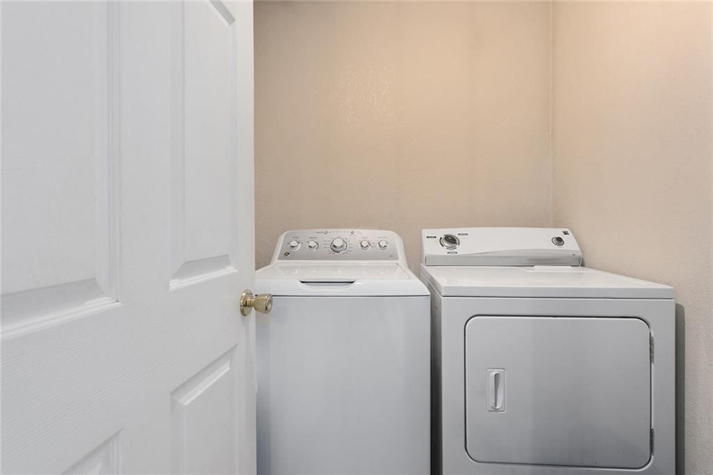 404 NE Harding Street — photo 9