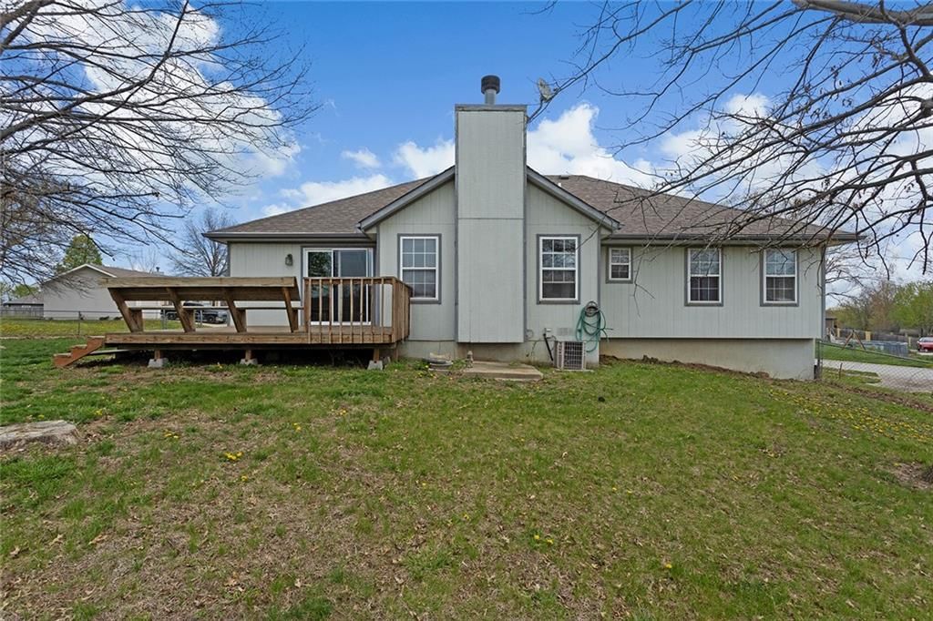 404 NE Harding Street — photo 26