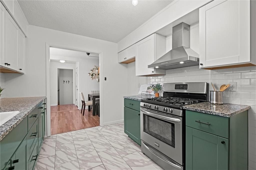 7934 Robinson Street — photo 9