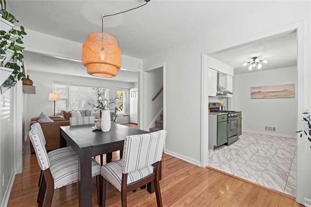 7934 Robinson Street — photo 11