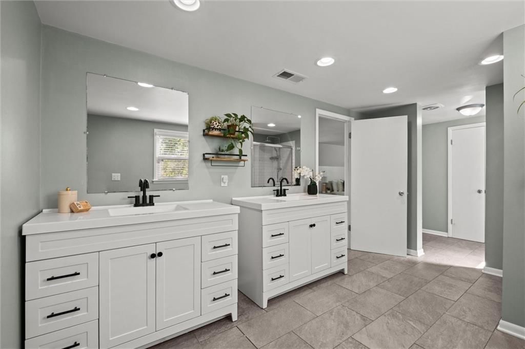 7934 Robinson Street — photo 19