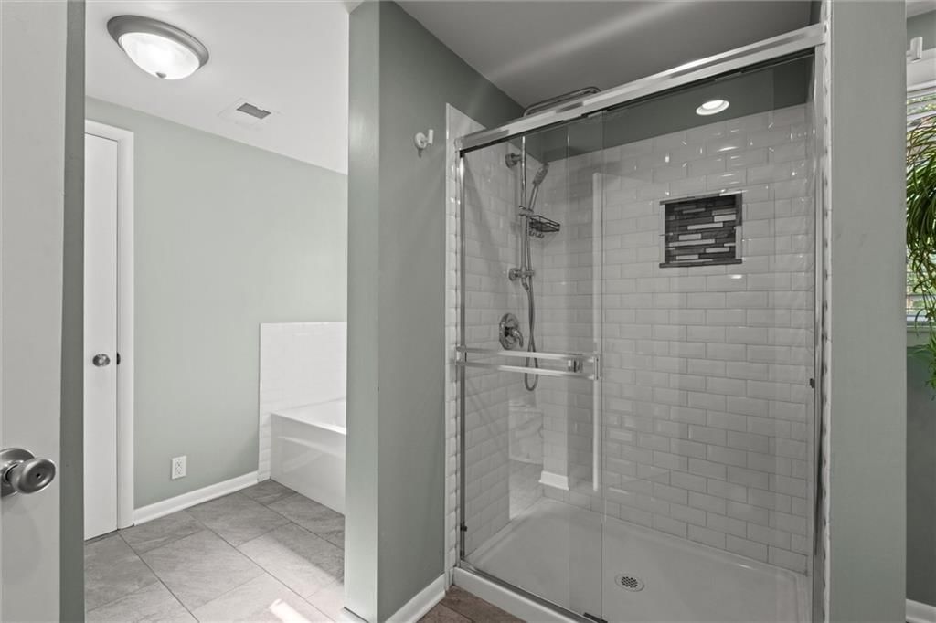 7934 Robinson Street — photo 20