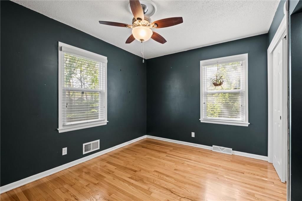 7934 Robinson Street — photo 26