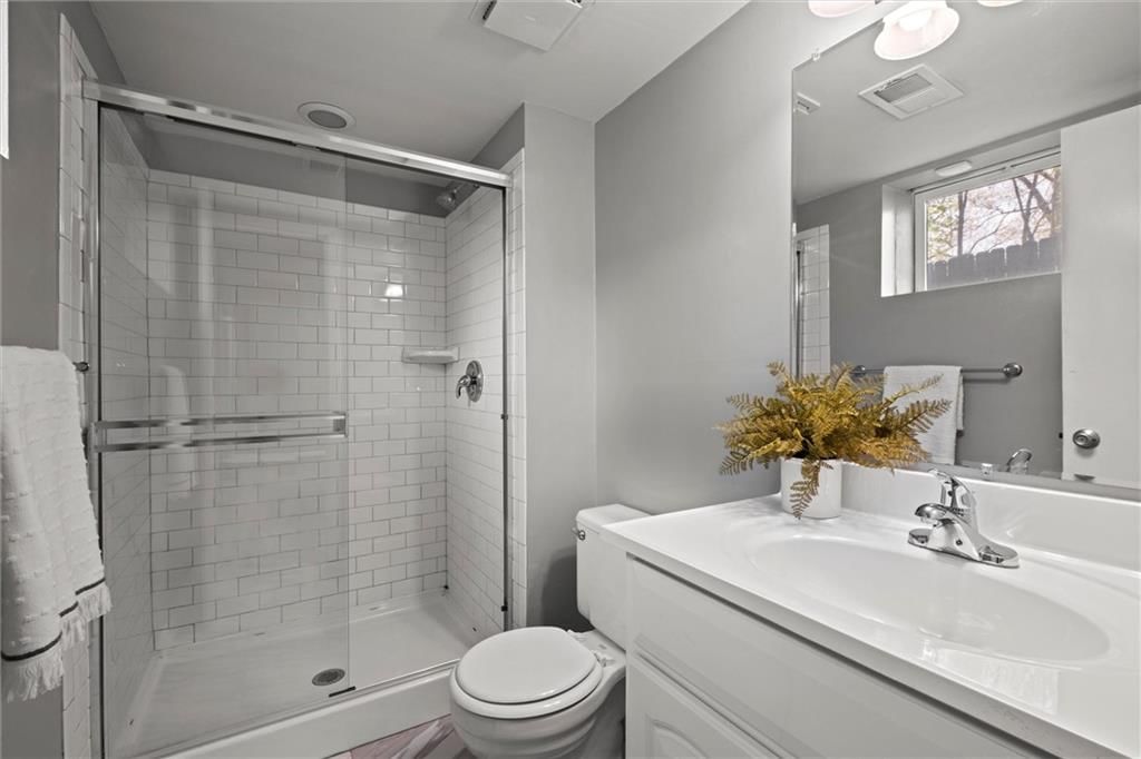 7934 Robinson Street — photo 36
