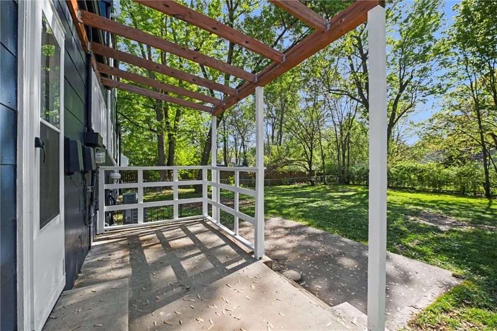 7934 Robinson Street — photo 37