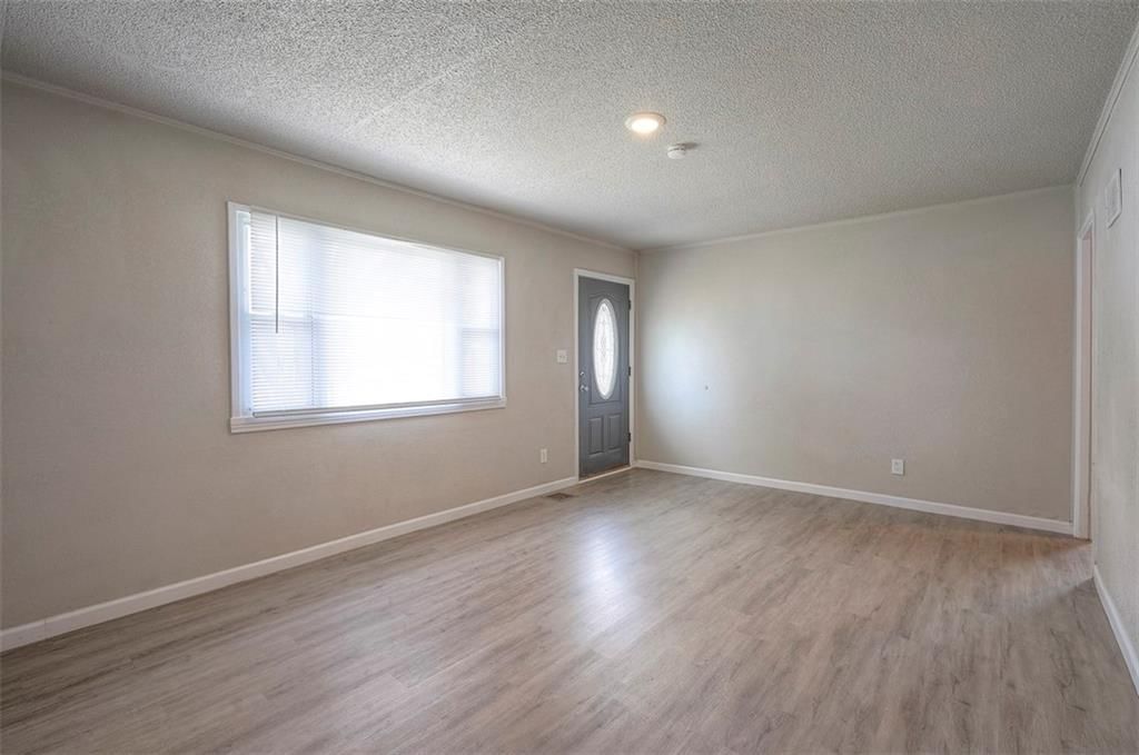 2401 Northeast Pursell Road — photo 5