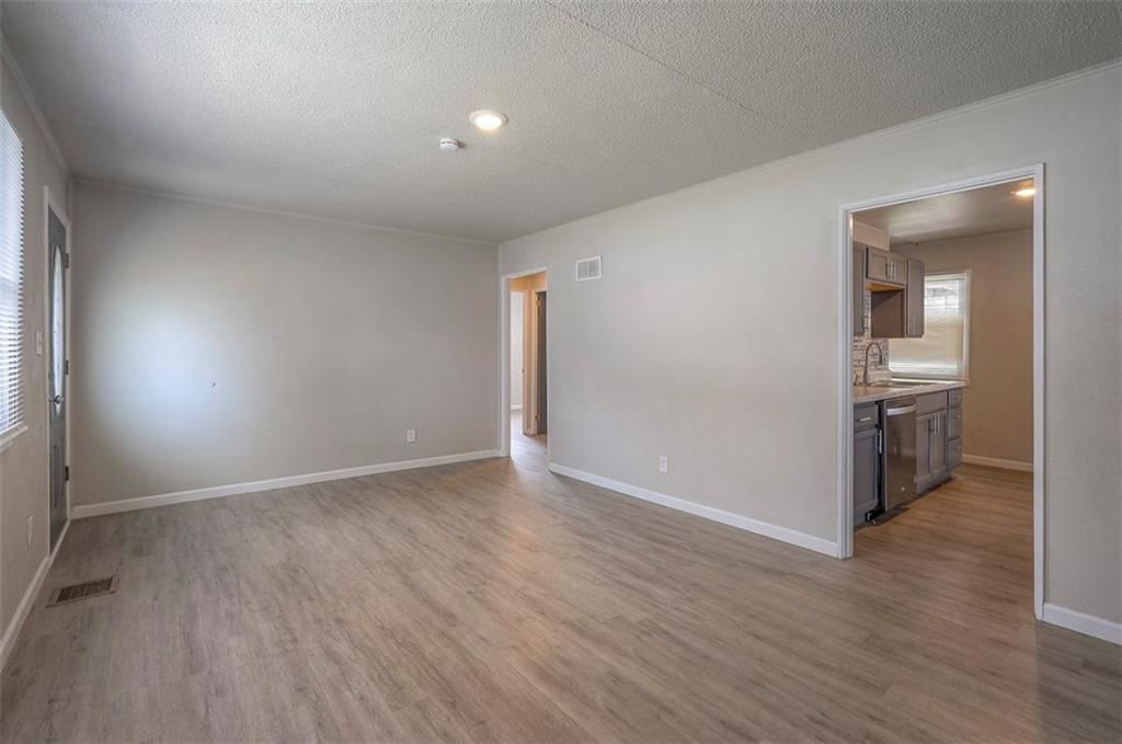 2401 Northeast Pursell Road — photo 6