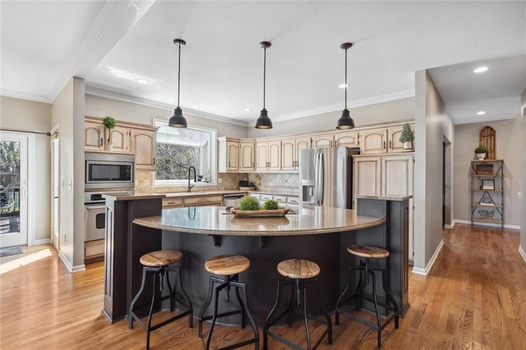 8913 W 131st Street — photo 9