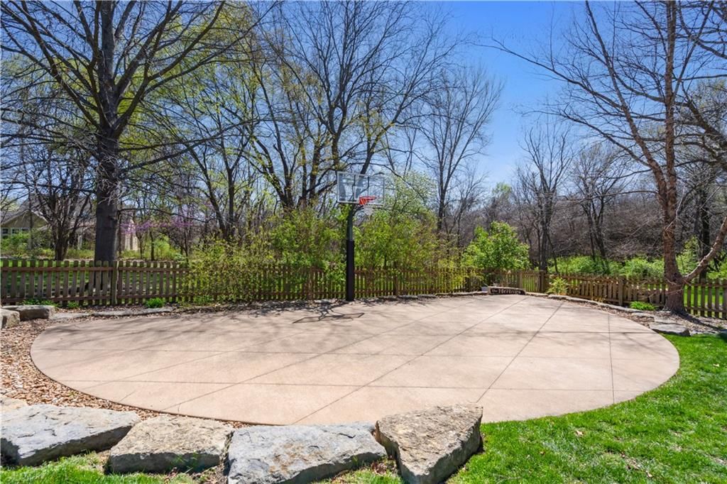 8913 W 131st Street — photo 36