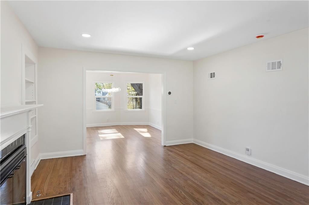 5232 Clark Drive — photo 7