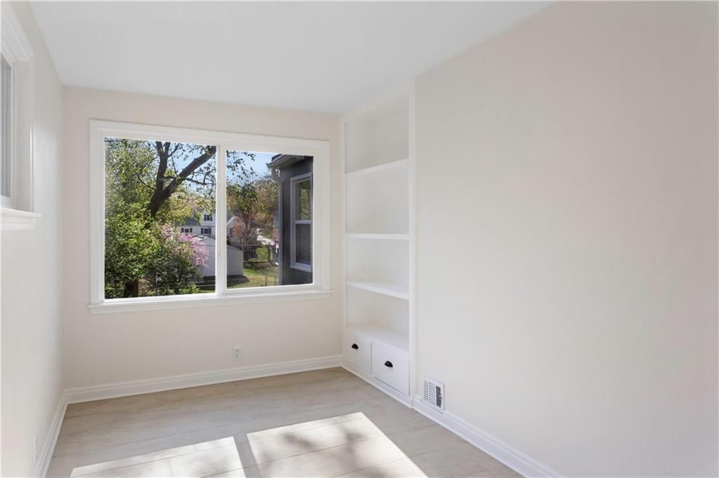 5232 Clark Drive — photo 17