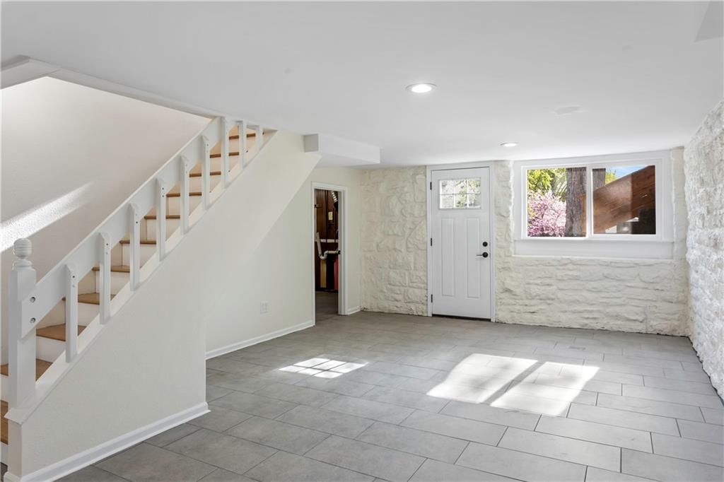 5232 Clark Drive — photo 27