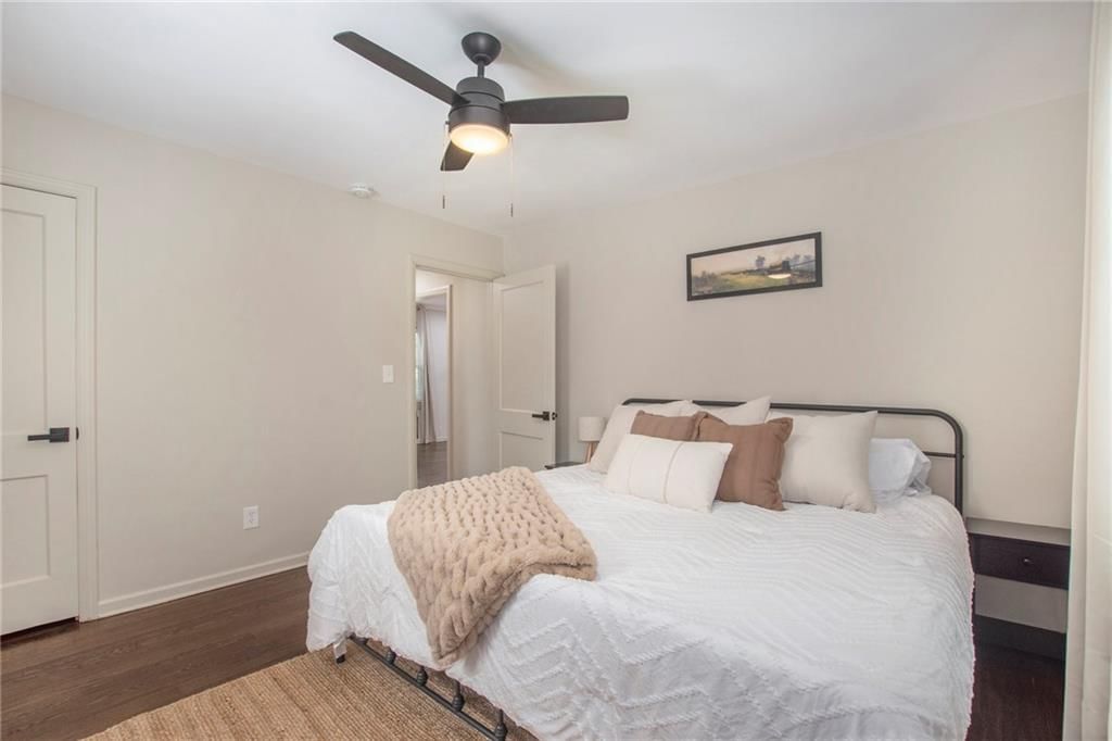 8137 WARD Parkway — photo 11