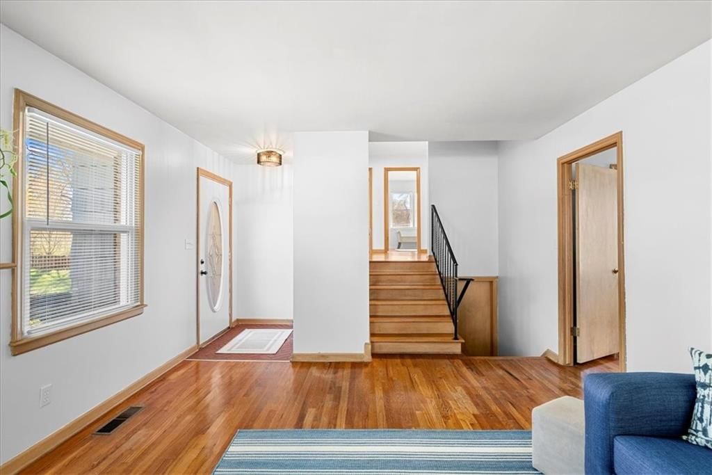 4932 NE Chouteau Drive — photo 5