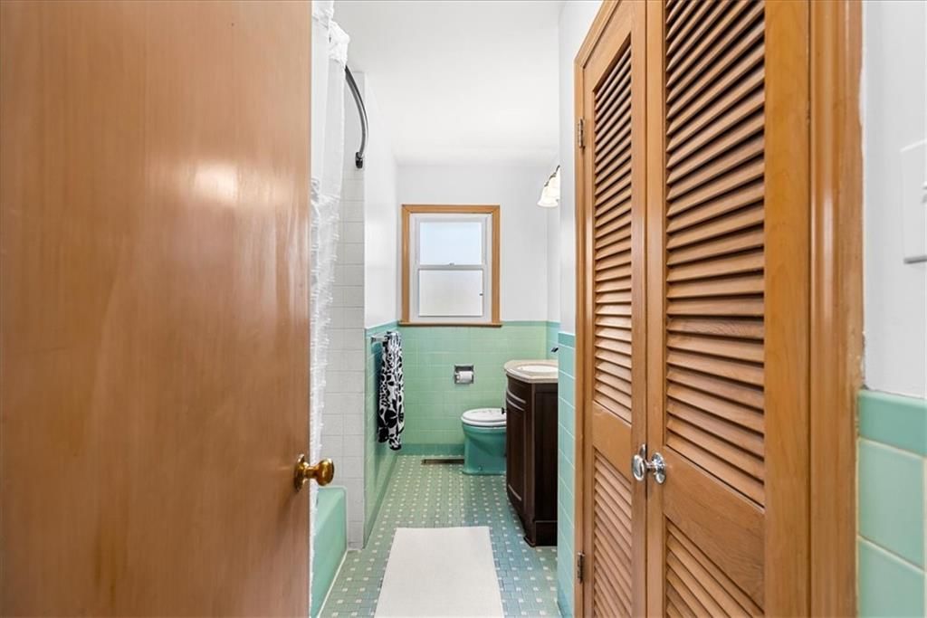 4932 NE Chouteau Drive — photo 15