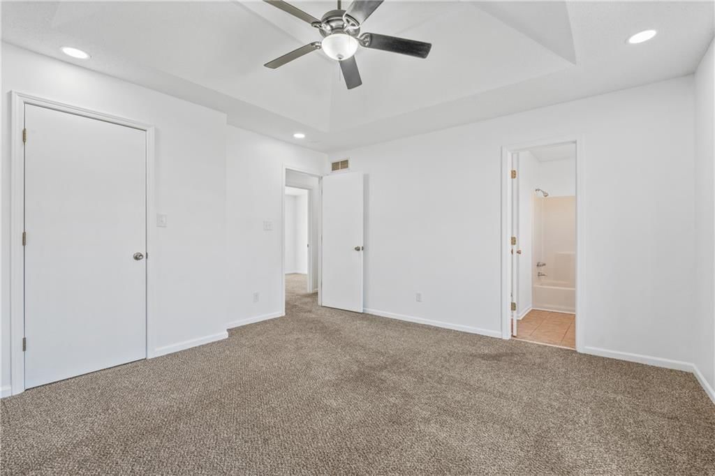 2524 N 107th Terrace — photo 15