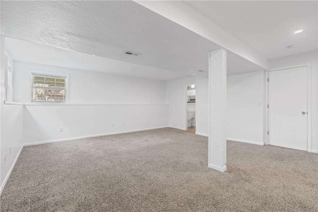 2524 N 107th Terrace — photo 26