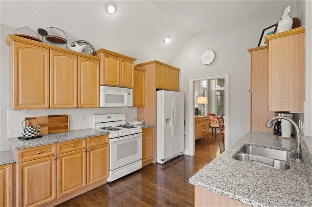 812 W 133Rd Court — photo 11