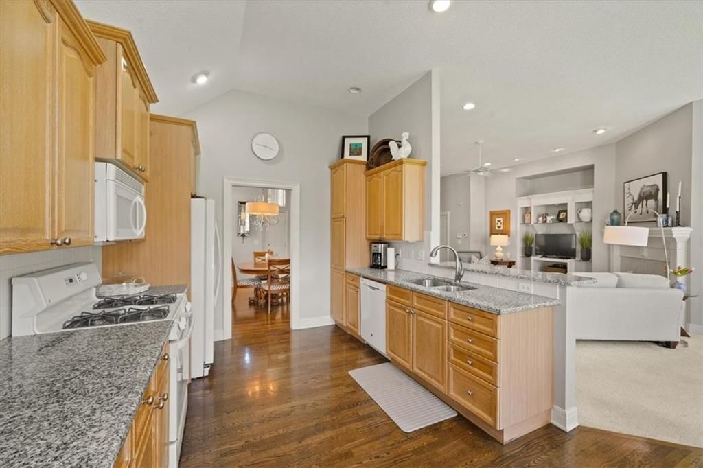 812 W 133Rd Court — photo 12