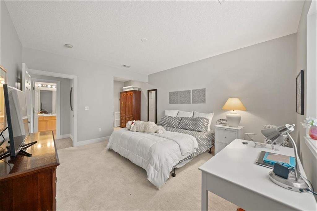 812 W 133Rd Court — photo 28