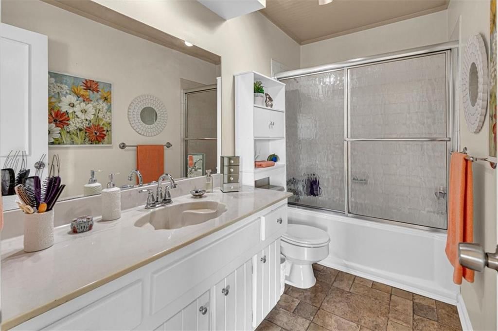 1202 W Main Street — photo 15