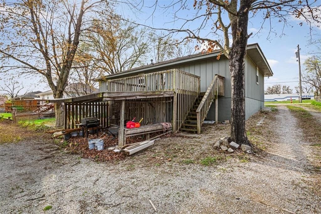 1202 W Main Street — photo 26