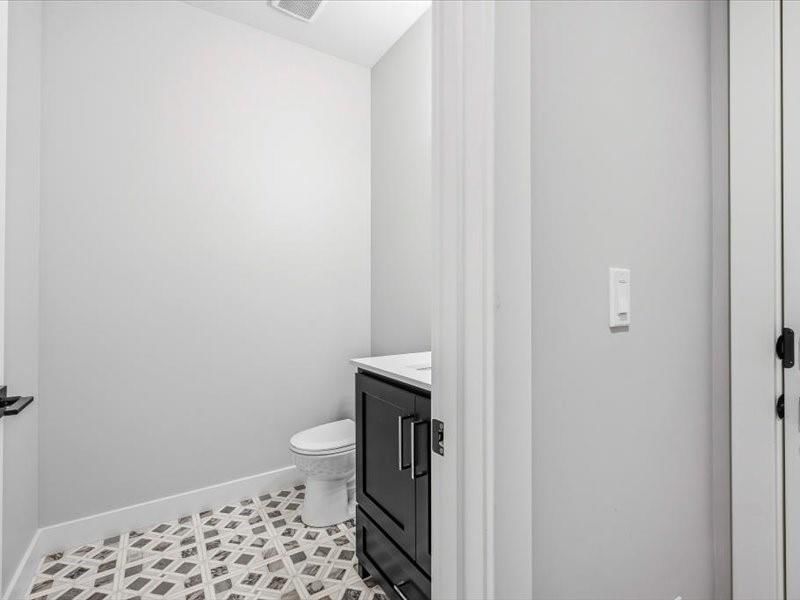 8013 Round Prairie Street — photo 36
