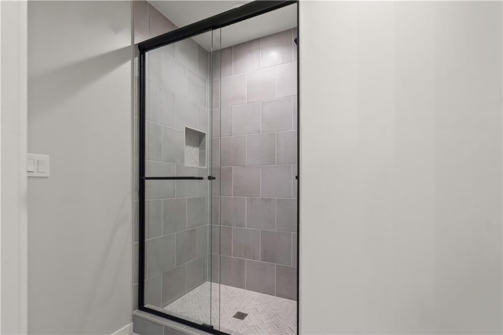 8013 Round Prairie Street — photo 51