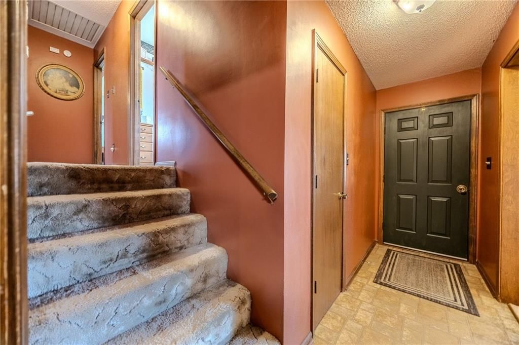 401 W 33rd Street — photo 36
