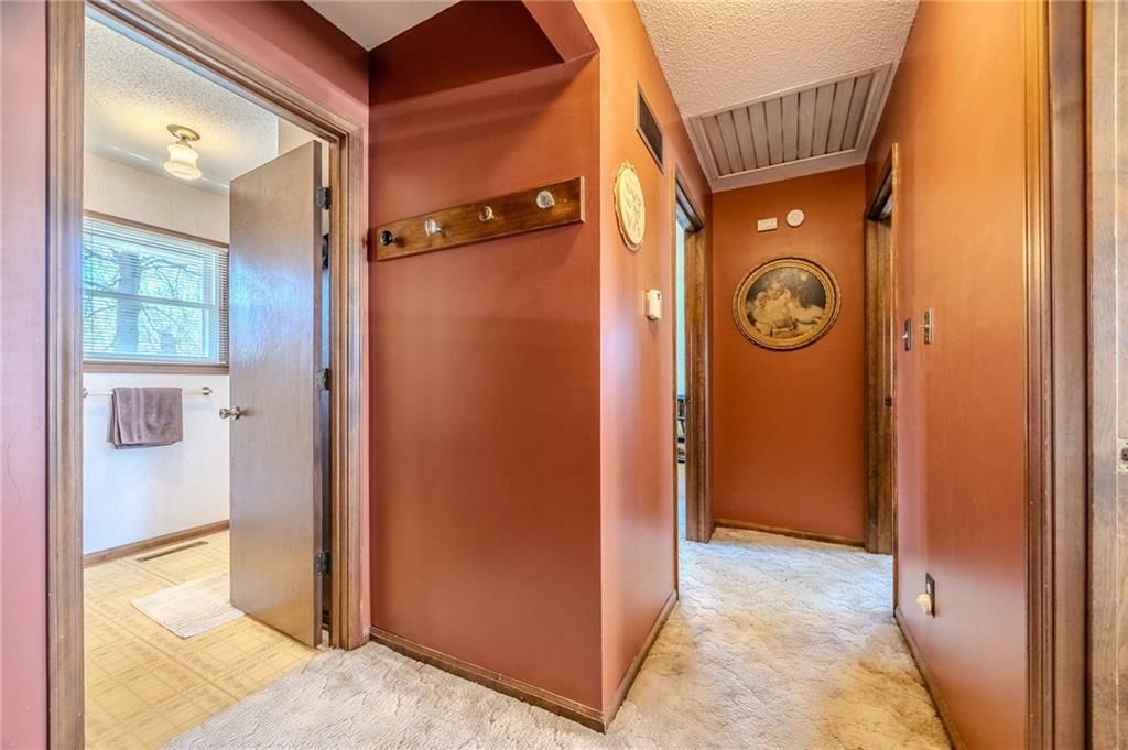 401 W 33rd Street — photo 37