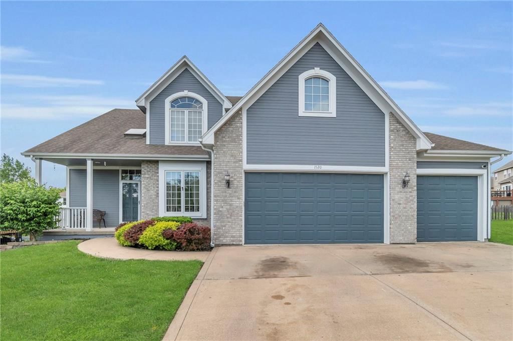 1520 Duncan Circle — photo 1