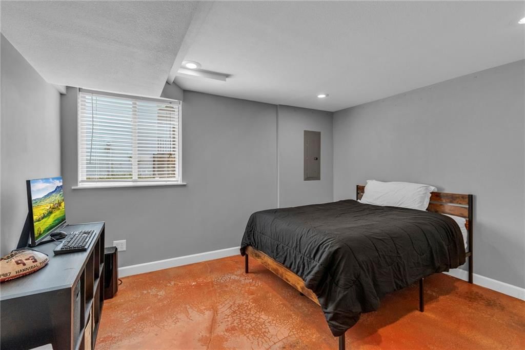 1520 Duncan Circle — photo 33