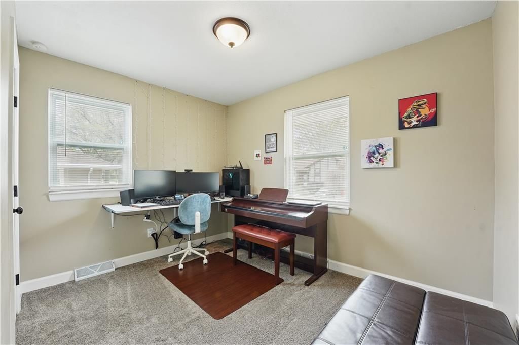 Photo 16 of 40 - 406 Allen Street