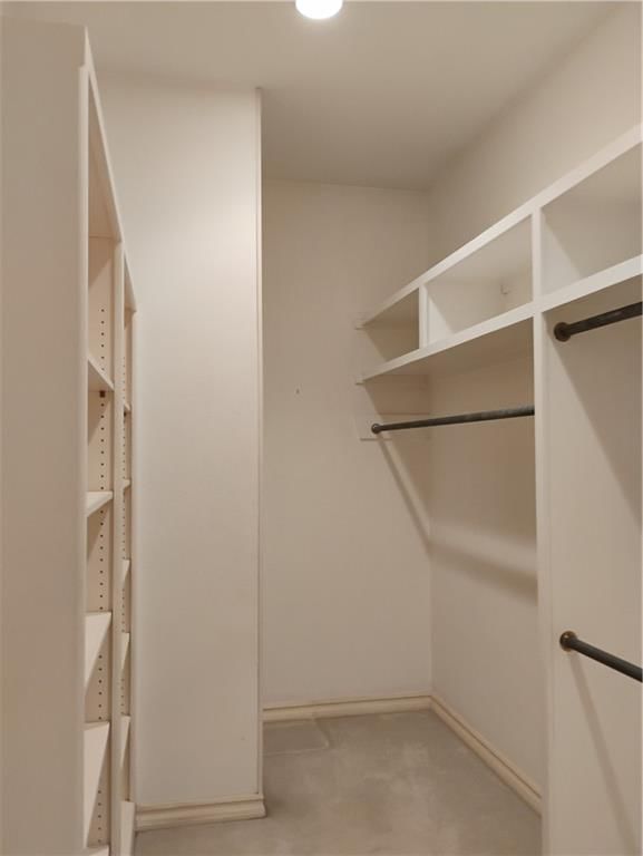 724 VILLAGE Drive — photo 53