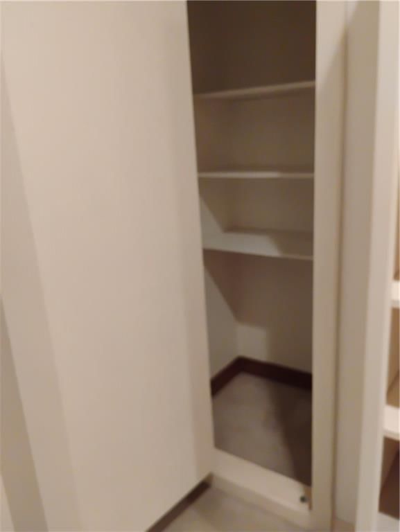 724 VILLAGE Drive — photo 55