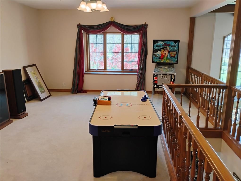 724 VILLAGE Drive — photo 65