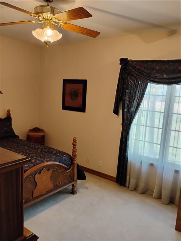 724 VILLAGE Drive — photo 67