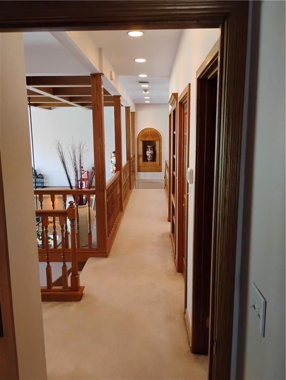 724 VILLAGE Drive — photo 72