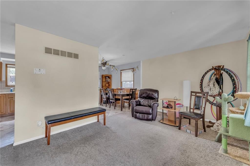 5820 N Oakley Avenue — photo 6