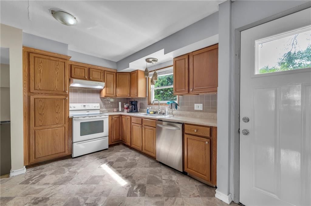 5820 N Oakley Avenue — photo 12