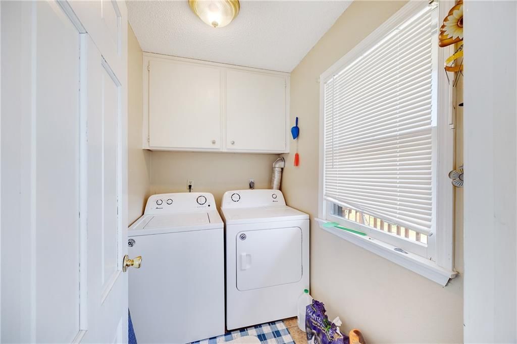 815 NW Valley Woods Drive — photo 9
