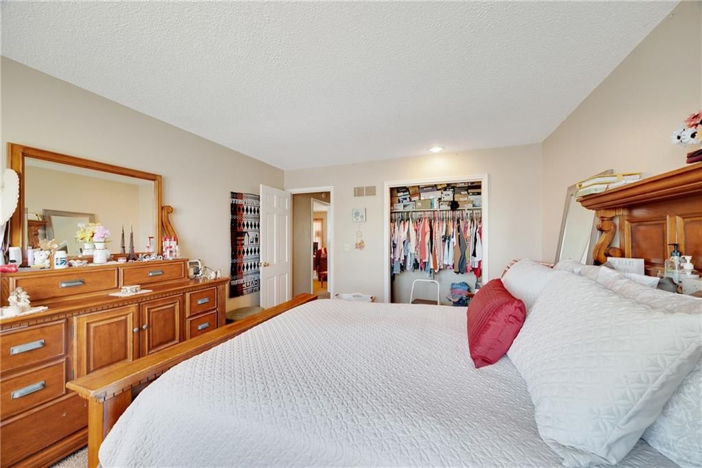 815 NW Valley Woods Drive — photo 11