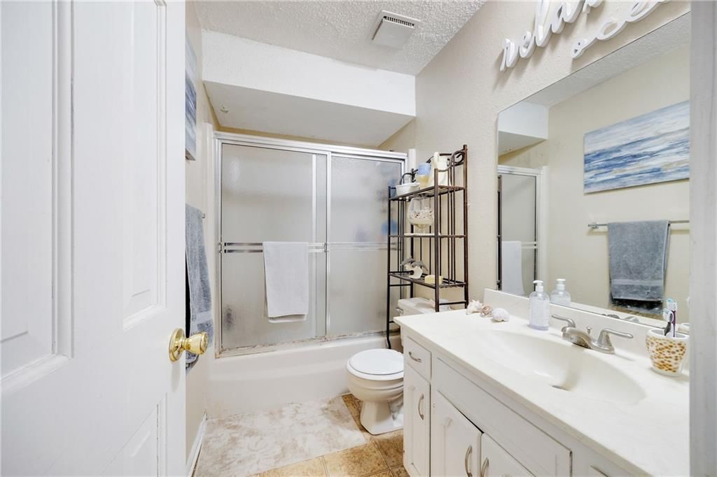 815 NW Valley Woods Drive — photo 12