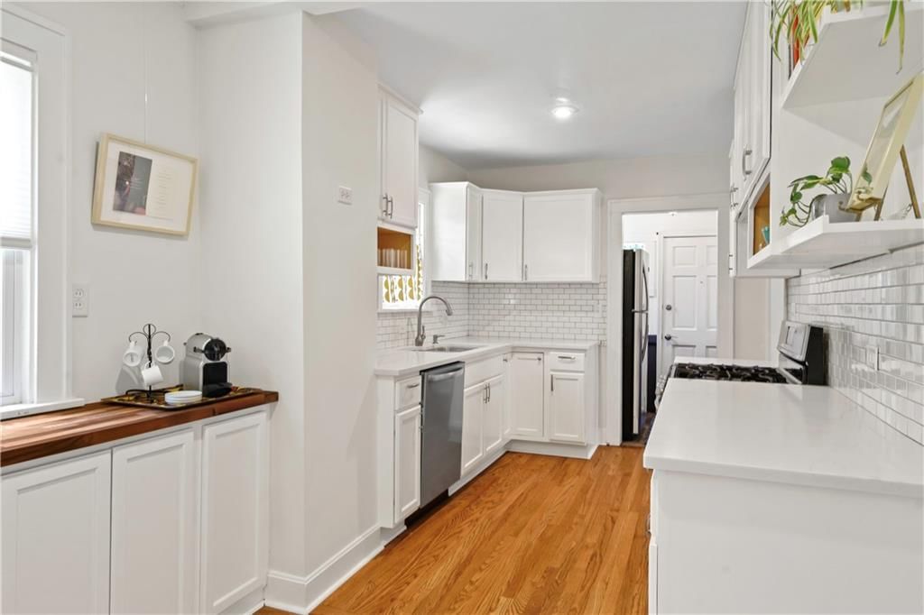 5630 Holmes Street — photo 10