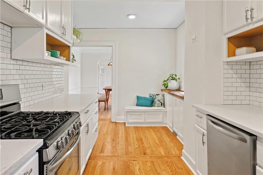 5630 Holmes Street — photo 13