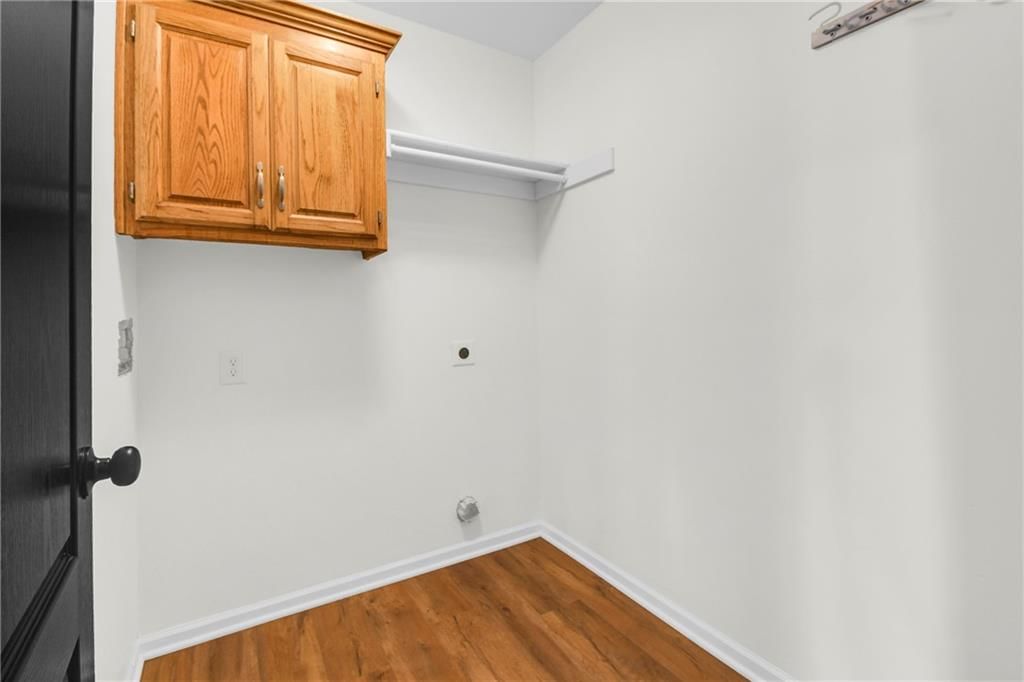 5615 Crysler Avenue — photo 10