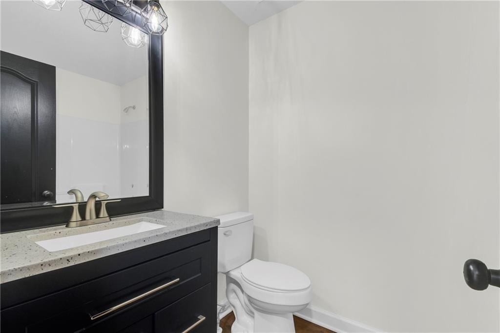 5615 Crysler Avenue — photo 14